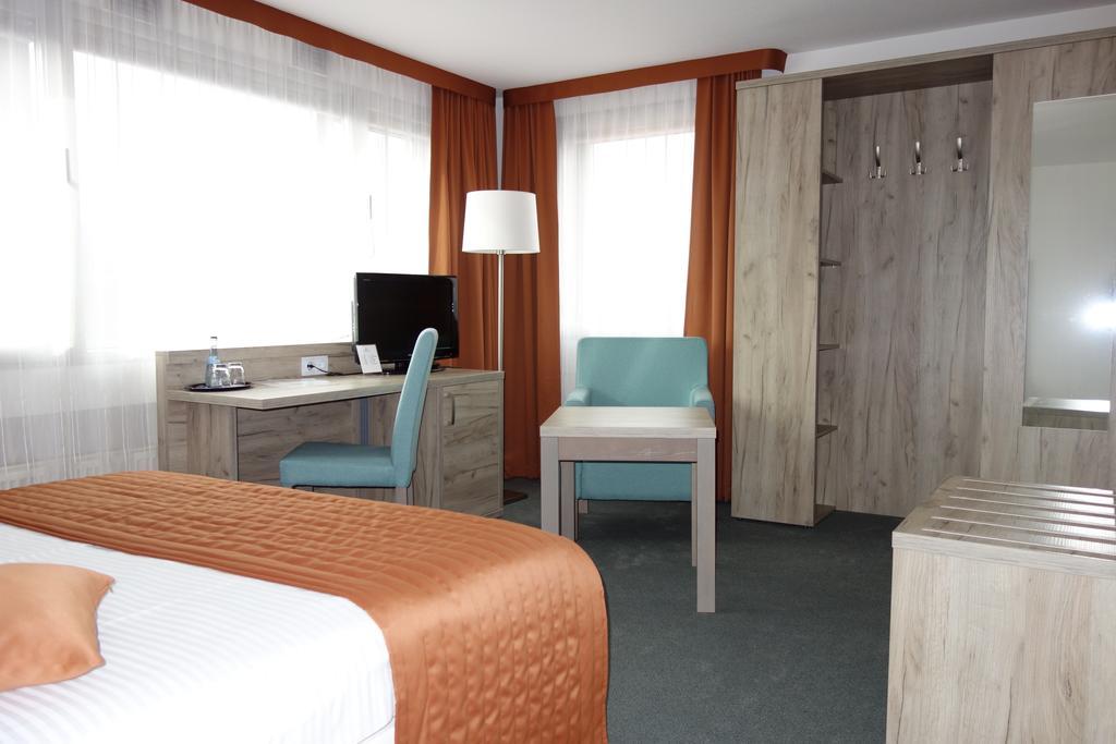 Komfort Hotel Ludwigsburg Eksteriør bilde